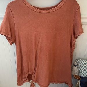 Aerie Key Hole Rust Distressed Top